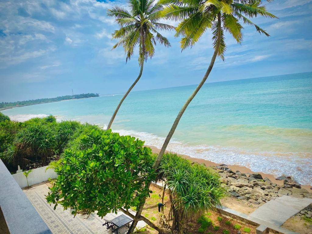Sevenra Grand Beach Hotel アンバランゴダ エクステリア 写真