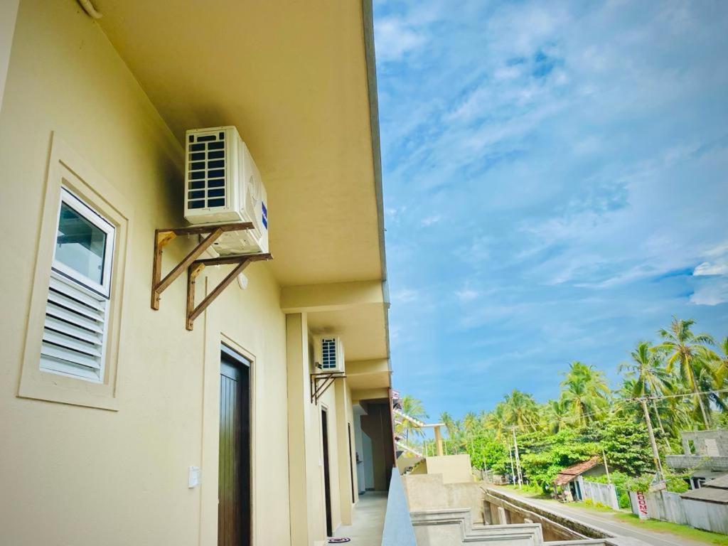Sevenra Grand Beach Hotel アンバランゴダ エクステリア 写真