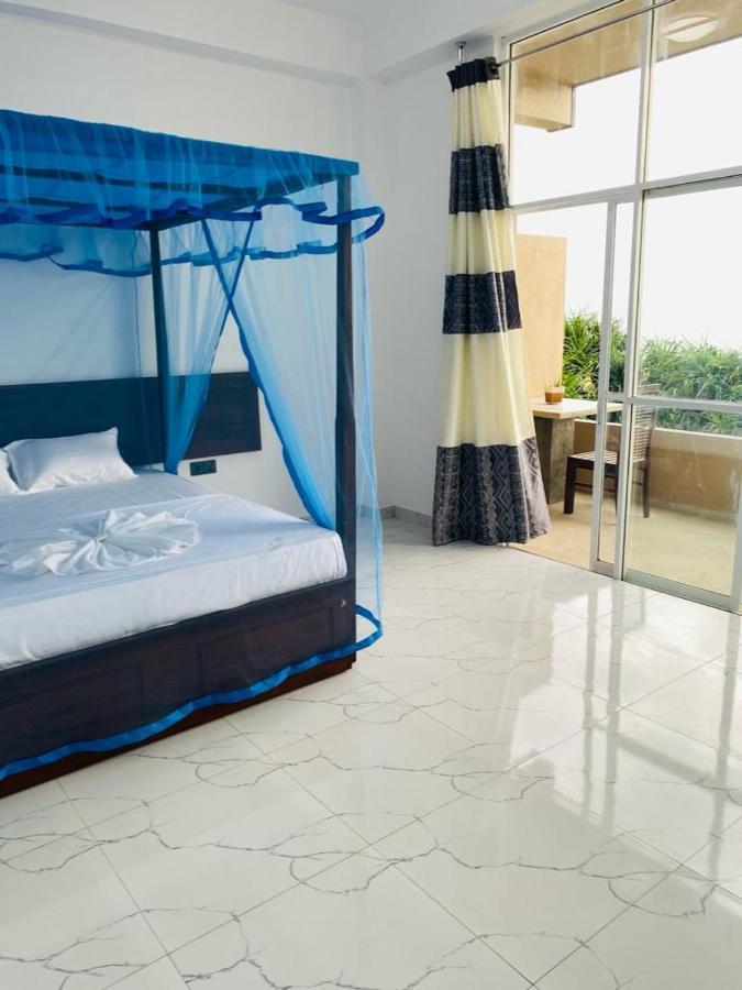 Sevenra Grand Beach Hotel アンバランゴダ エクステリア 写真