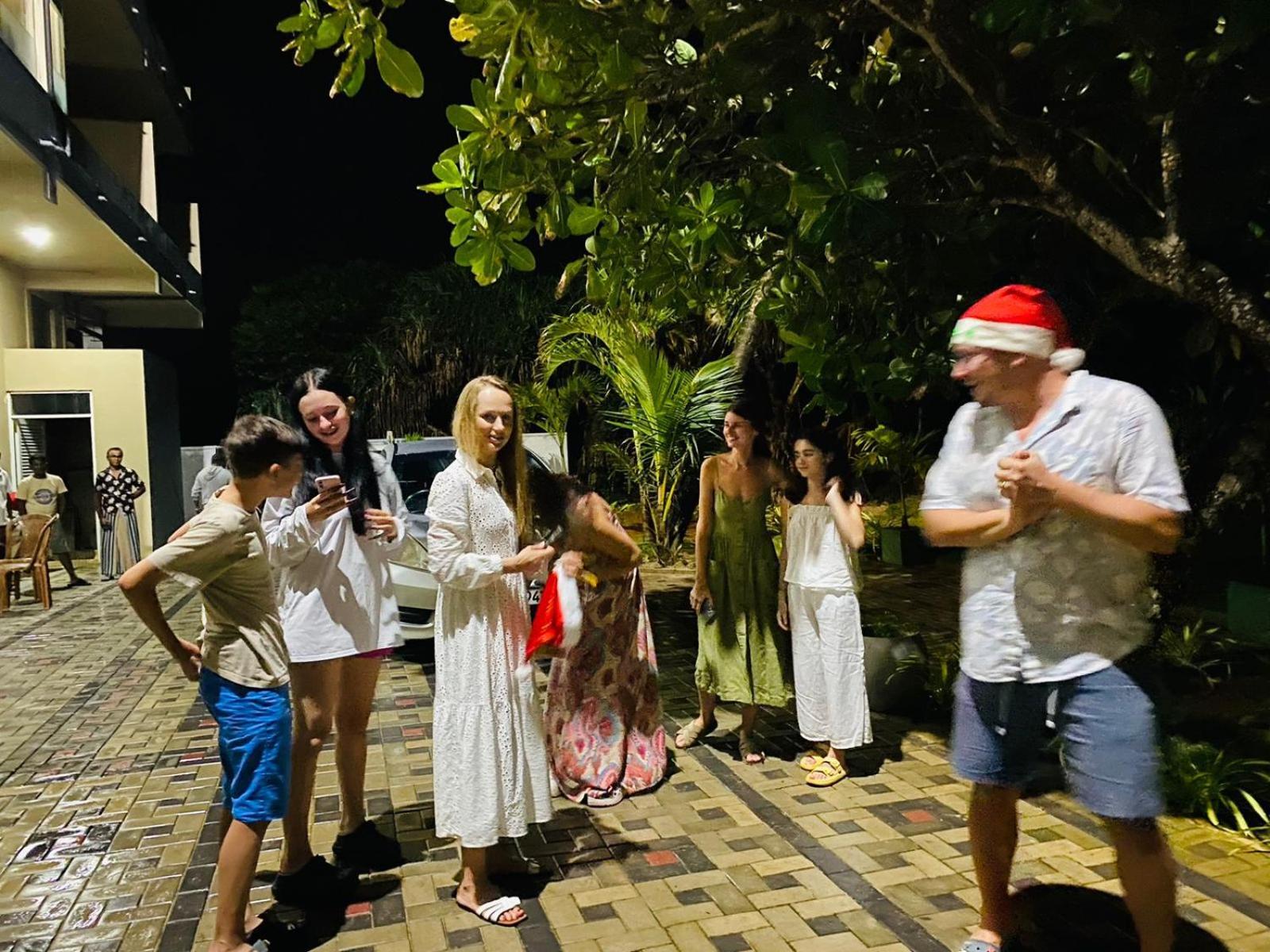 Sevenra Grand Beach Hotel アンバランゴダ エクステリア 写真